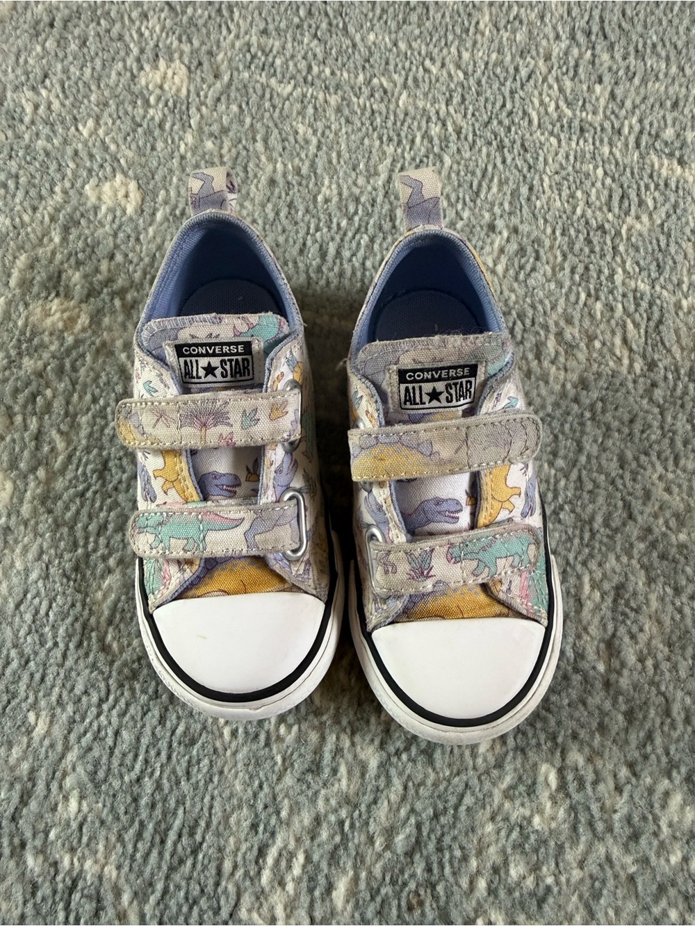 Converse Kids Sneakers in Dinosaur Print